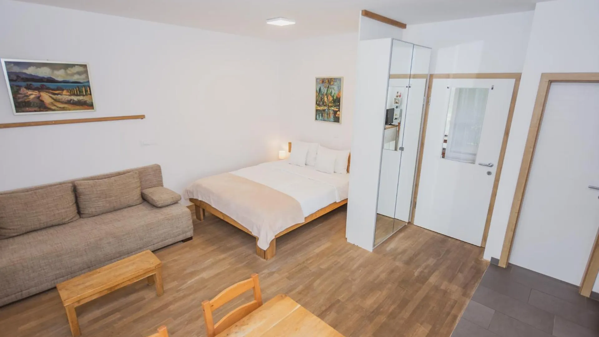 Pr'Fik Apartments Kranj